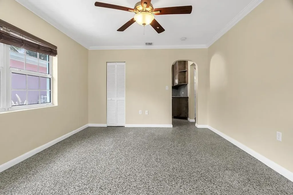 802 N J Street Lake Worth Beach FL 33460