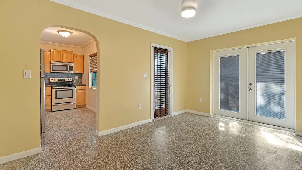 802 N J Street Lake Worth Beach FL 33460