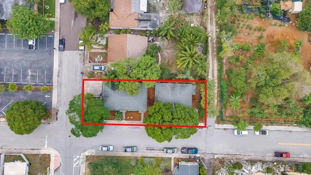 802 N J Street Lake Worth Beach FL 33460