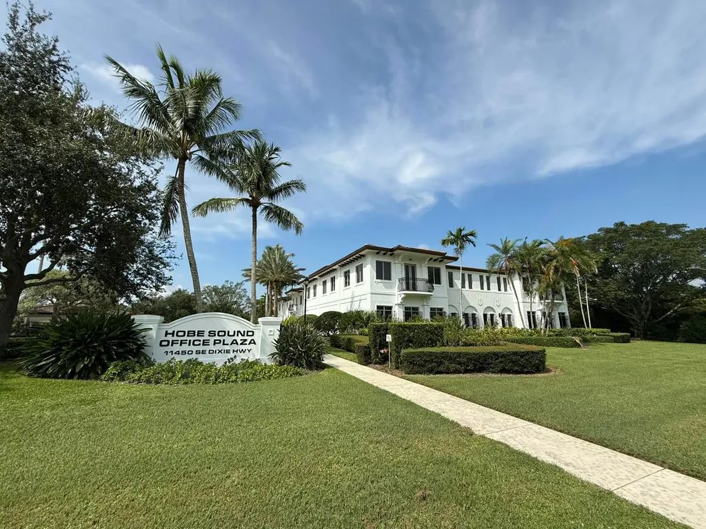 11450 SE Dixie Highway Hobe Sound FL 33455
