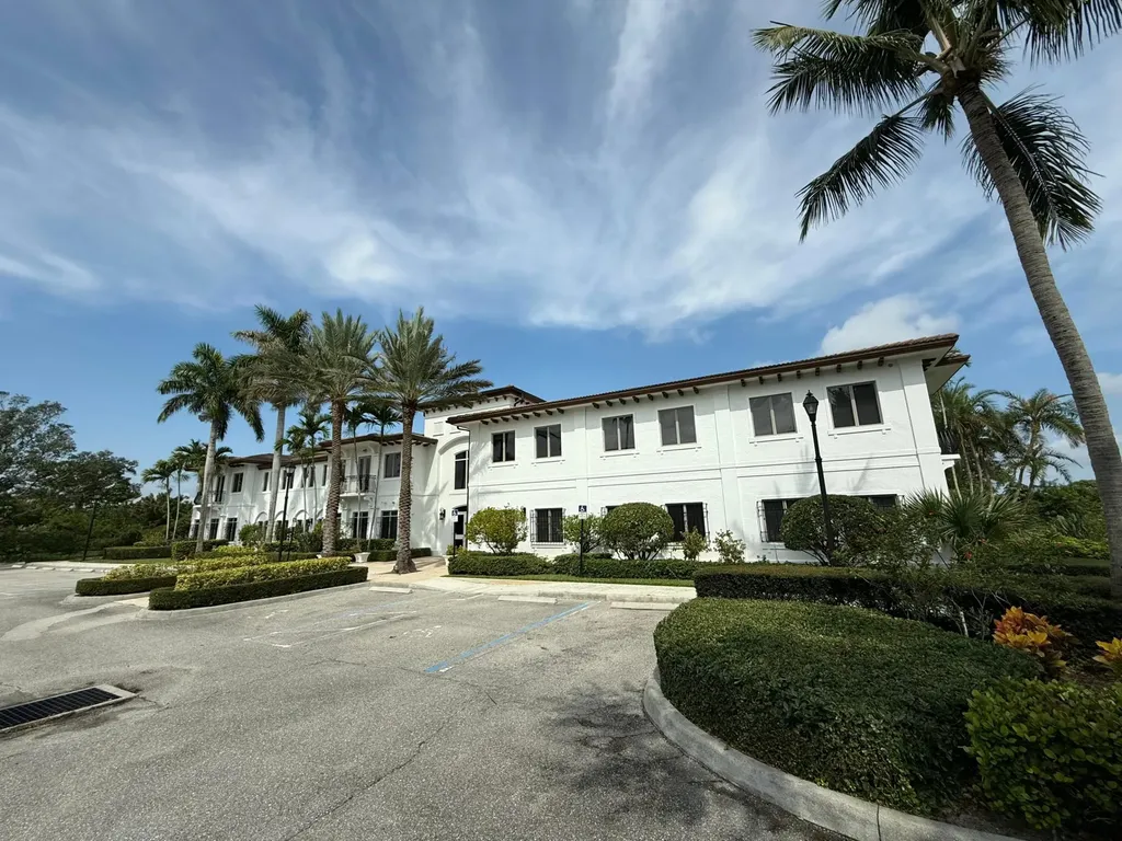 11450 SE Dixie Highway Hobe Sound FL 33455