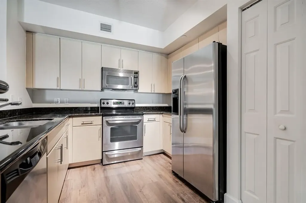 2421 NE 65th Street Fort Lauderdale FL 33308