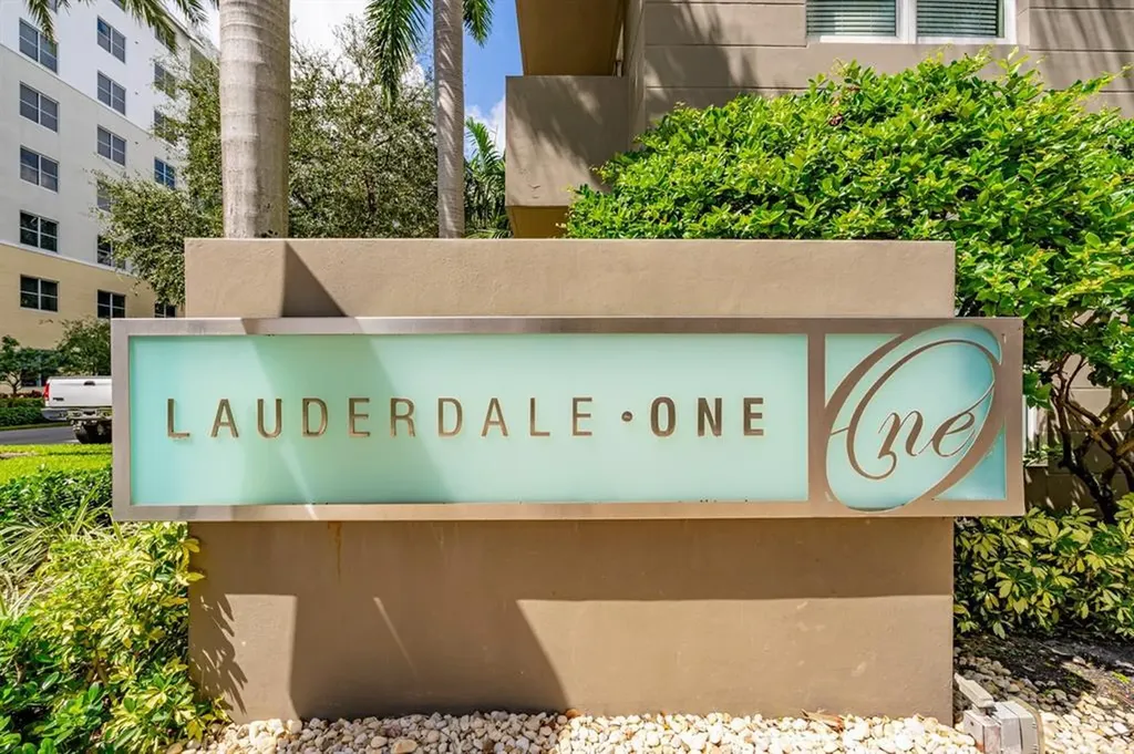 2421 NE 65th Street Fort Lauderdale FL 33308