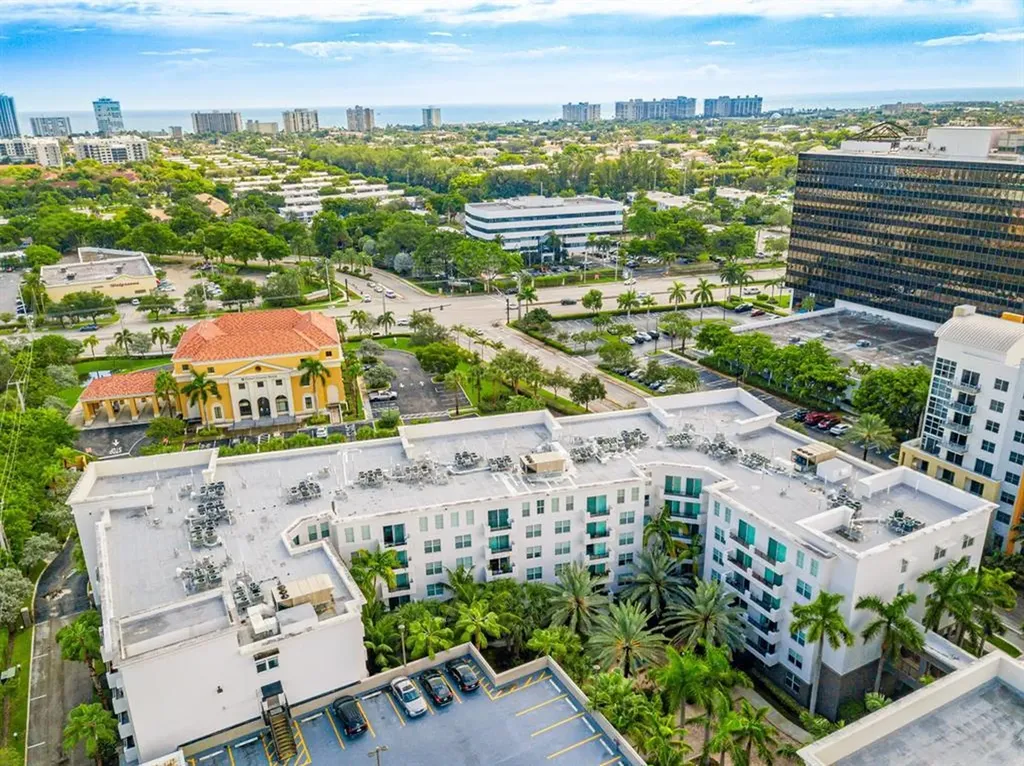 2421 NE 65th Street Fort Lauderdale FL 33308
