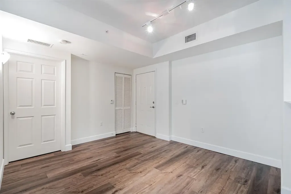 2421 NE 65th Street Fort Lauderdale FL 33308