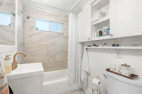 614 NE 28th Street Wilton Manors FL 33334