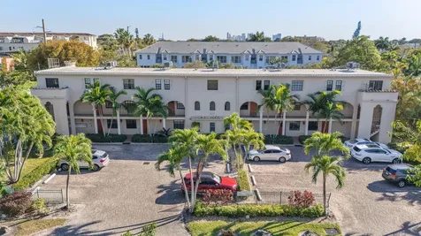 614 NE 28th Street Wilton Manors FL 33334