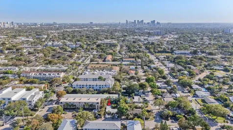 614 NE 28th Street Wilton Manors FL 33334