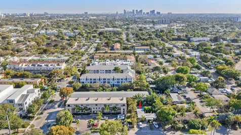 614 NE 28th Street Wilton Manors FL 33334