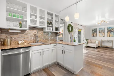 614 NE 28th Street Wilton Manors FL 33334