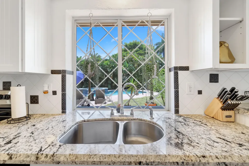 342 SW 14th Street Pompano Beach FL 33060