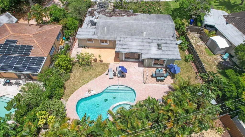 342 SW 14th Street Pompano Beach FL 33060