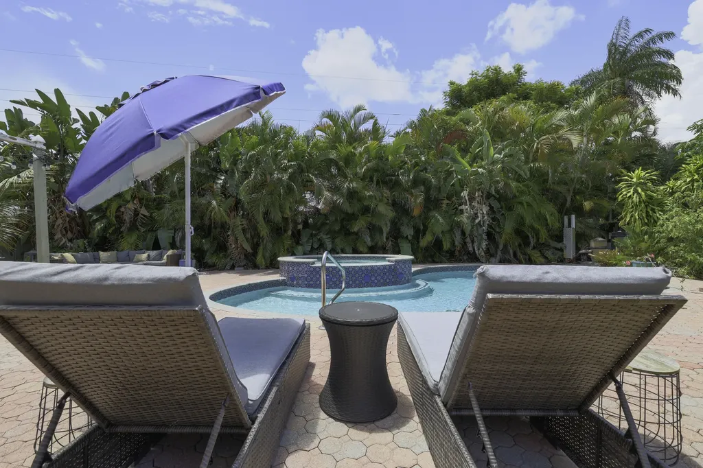 342 SW 14th Street Pompano Beach FL 33060