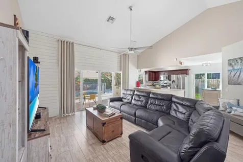 1872 NW 109th Avenue Plantation FL 33322
