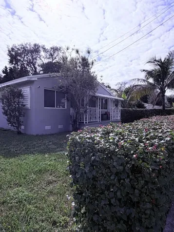1500 NW 44th Street Miami FL 33142