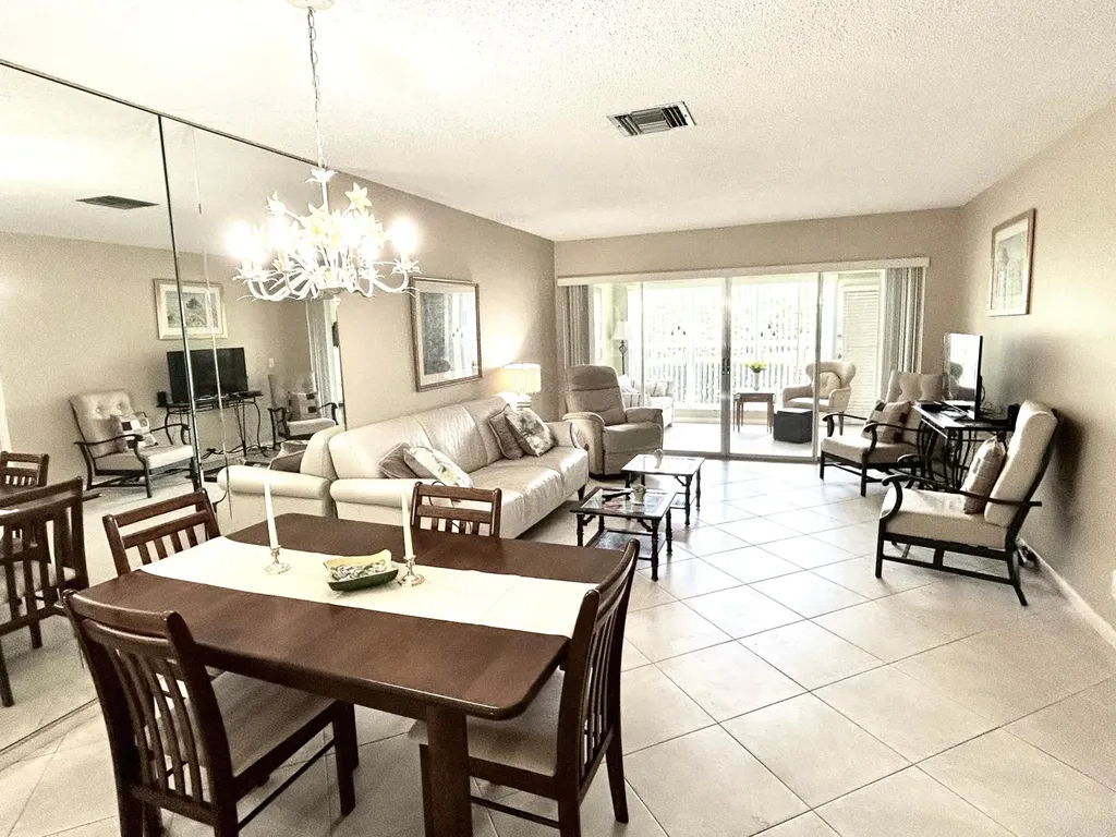 2711 SW 13th Street Delray Beach FL 33445