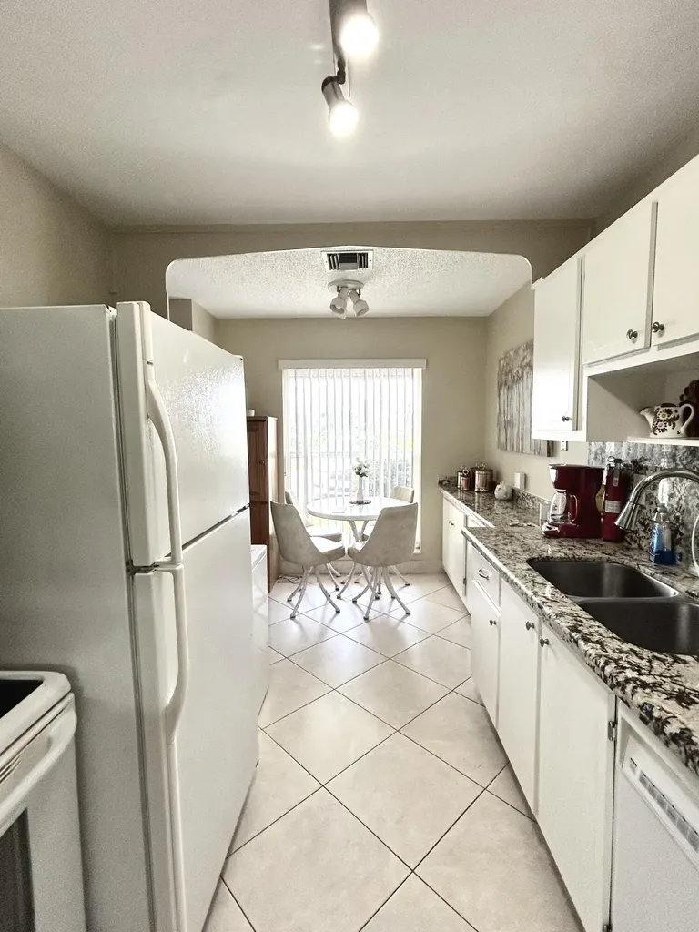 2711 SW 13th Street Delray Beach FL 33445