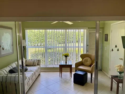 2711 SW 13th Street Delray Beach FL 33445