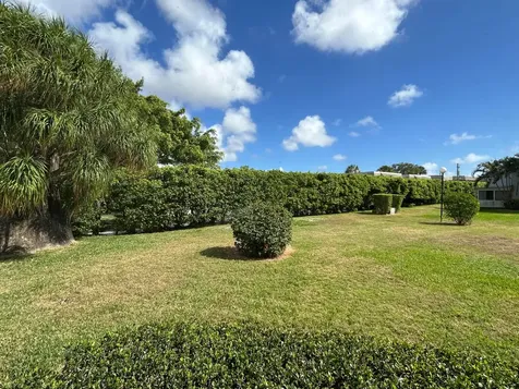 2711 SW 13th Street Delray Beach FL 33445