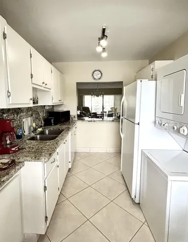 2711 SW 13th Street Delray Beach FL 33445