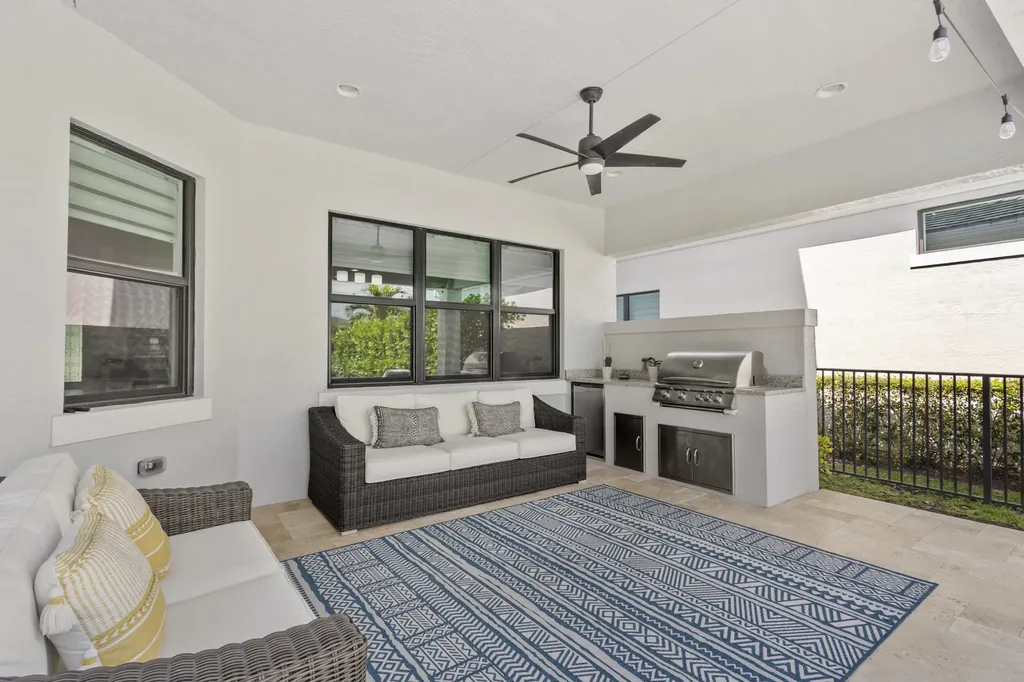 13629 Artisan Circle Palm Beach Gardens FL 33418