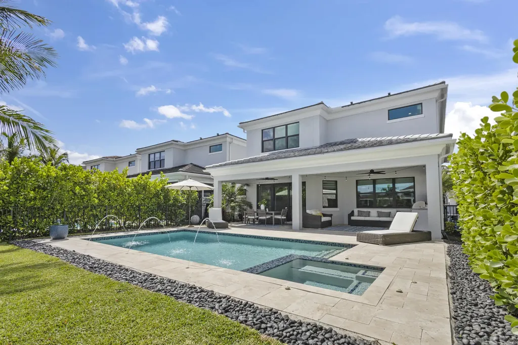 13629 Artisan Circle Palm Beach Gardens FL 33418