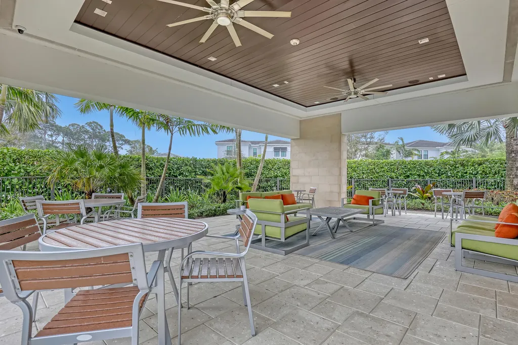 13629 Artisan Circle Palm Beach Gardens FL 33418