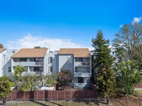 1725 W 60th Street Hialeah FL 33012