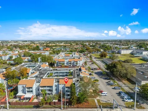1725 W 60th Street Hialeah FL 33012
