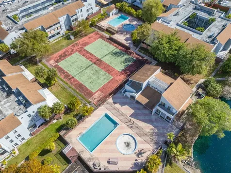 1725 W 60th Street Hialeah FL 33012