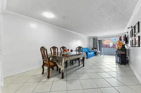 1725 W 60th Street Hialeah FL 33012