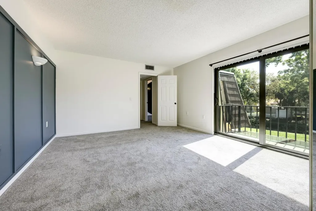 319 3rd Court Palm Beach Gardens FL 33410