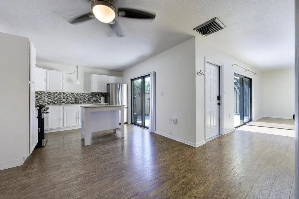 319 3rd Court Palm Beach Gardens FL 33410