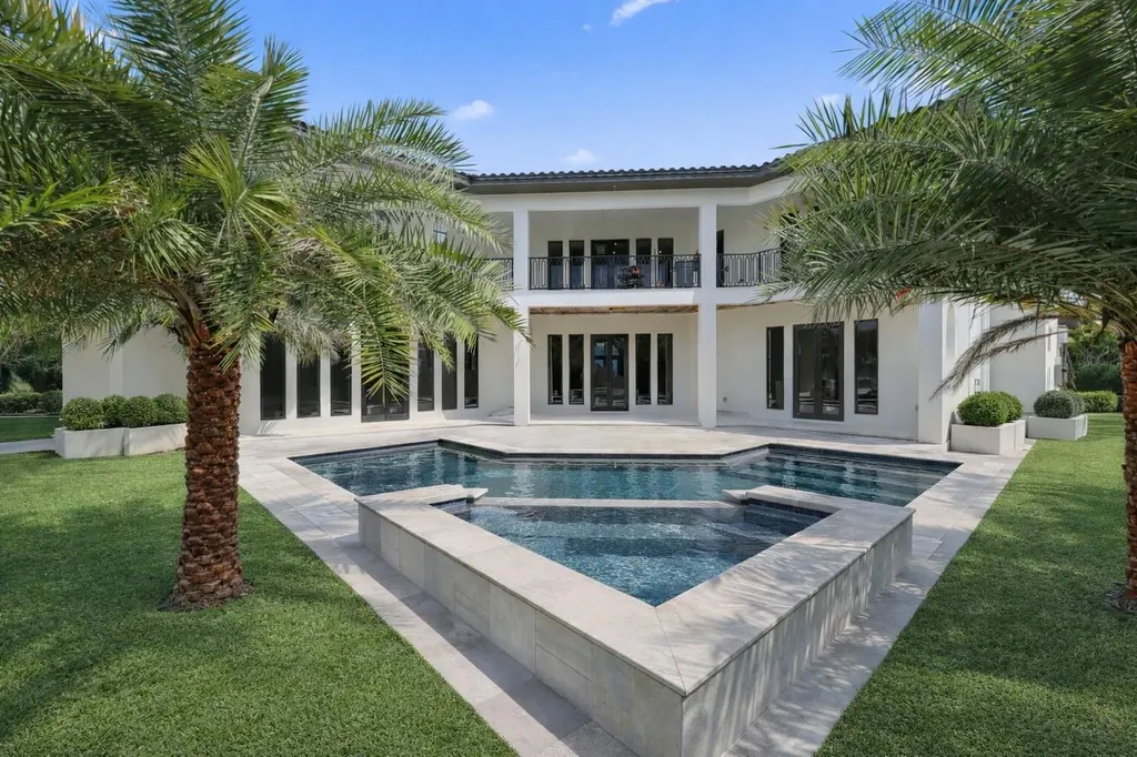 298 NE 8th Street Boca Raton FL 33432