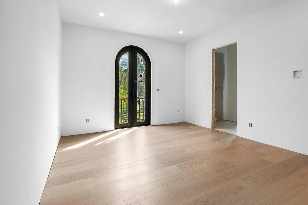 298 NE 8th Street Boca Raton FL 33432