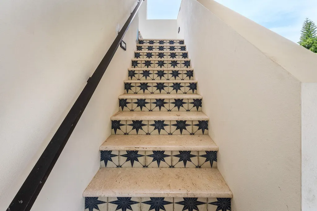 298 NE 8th Street Boca Raton FL 33432