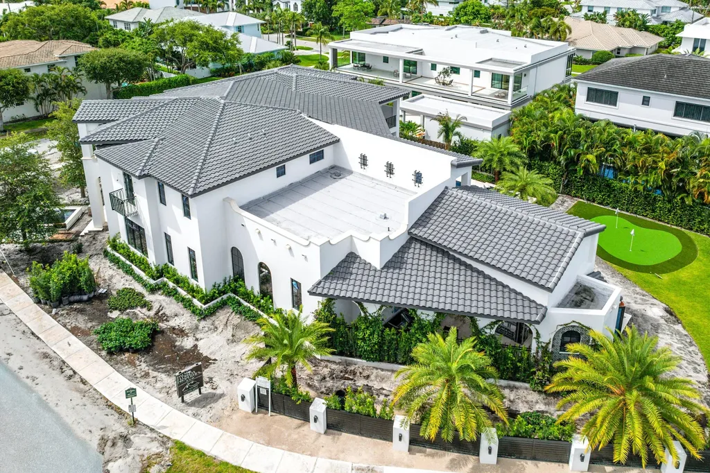 298 NE 8th Street Boca Raton FL 33432