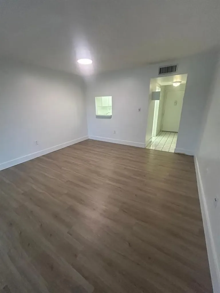 4334 NW 9th Avenue Deerfield Beach FL 33064