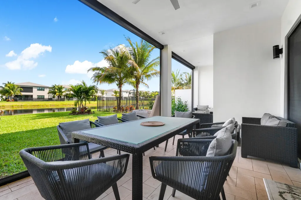 17533 Sparkling River Road Boca Raton FL 33496