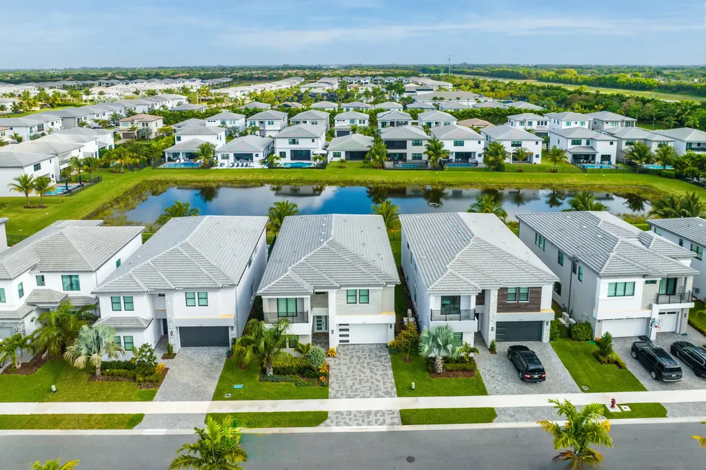 17533 Sparkling River Road Boca Raton FL 33496