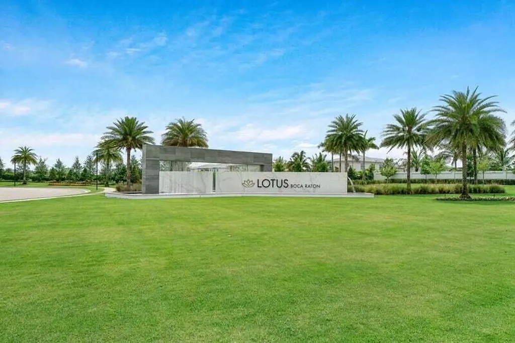 17533 Sparkling River Road Boca Raton FL 33496