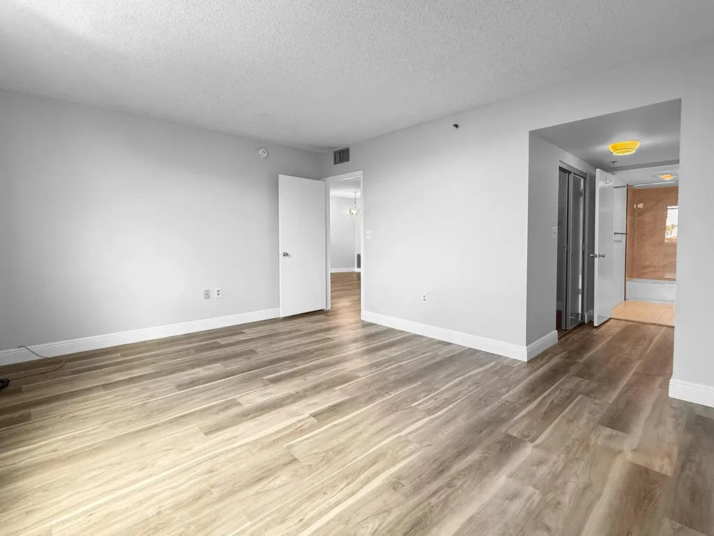 919 Hillcrest Drive Hollywood FL 33021