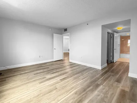 919 Hillcrest Drive Hollywood FL 33021