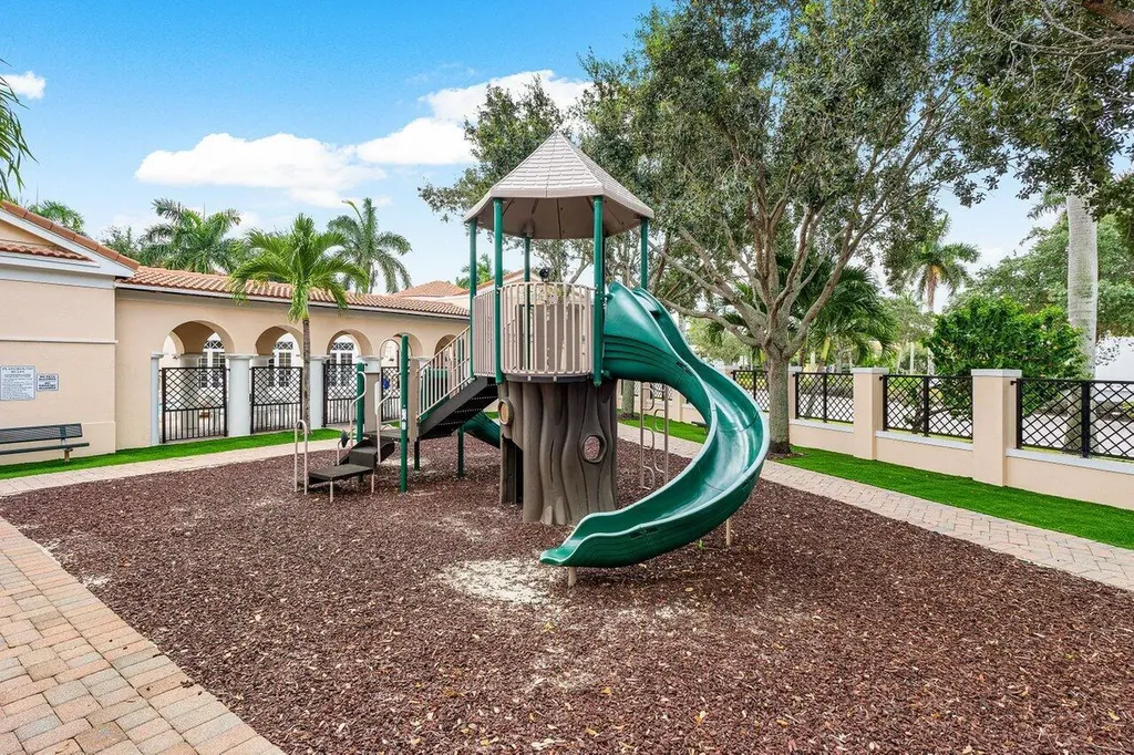704 NW 83rd Place Boca Raton FL 33487