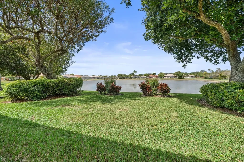 9211 Clipper Court West Palm Beach FL 33411