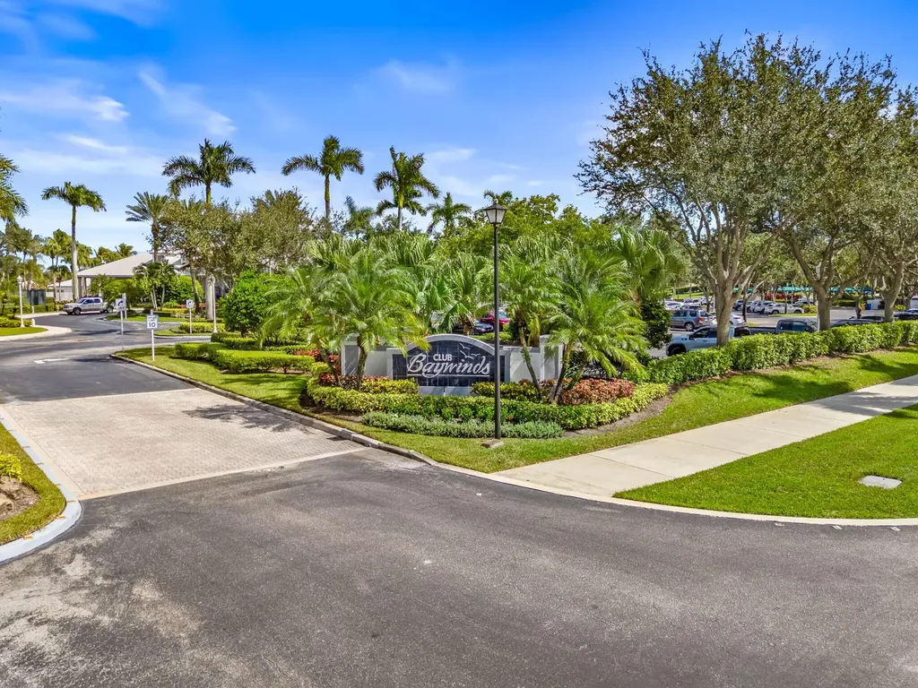 9211 Clipper Court West Palm Beach FL 33411