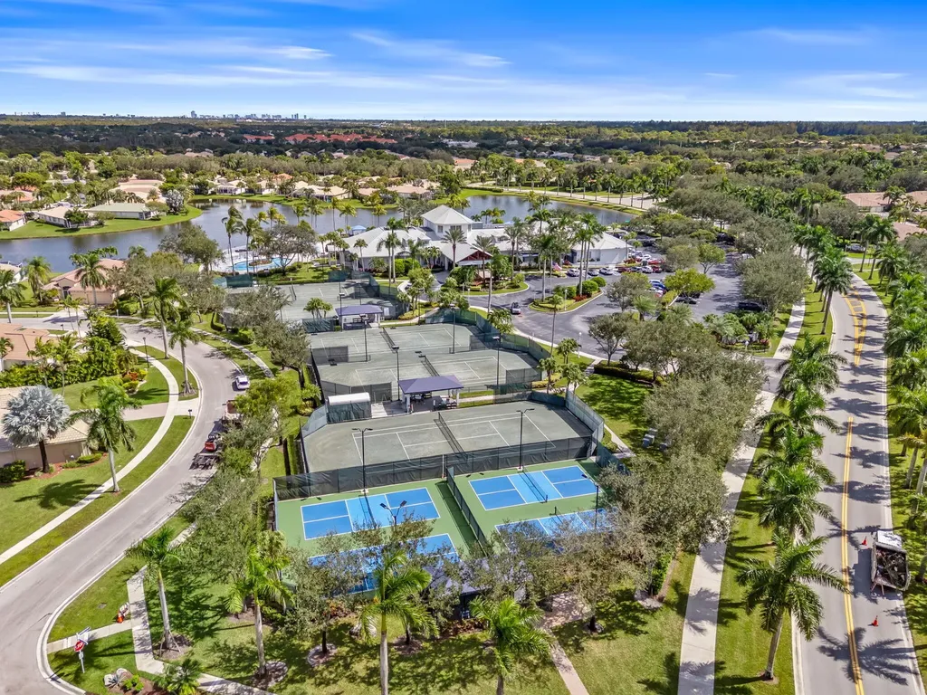 9211 Clipper Court West Palm Beach FL 33411