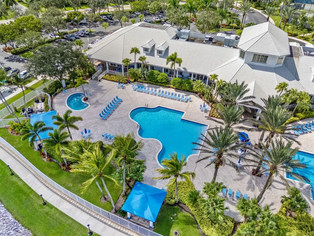 9211 Clipper Court West Palm Beach FL 33411