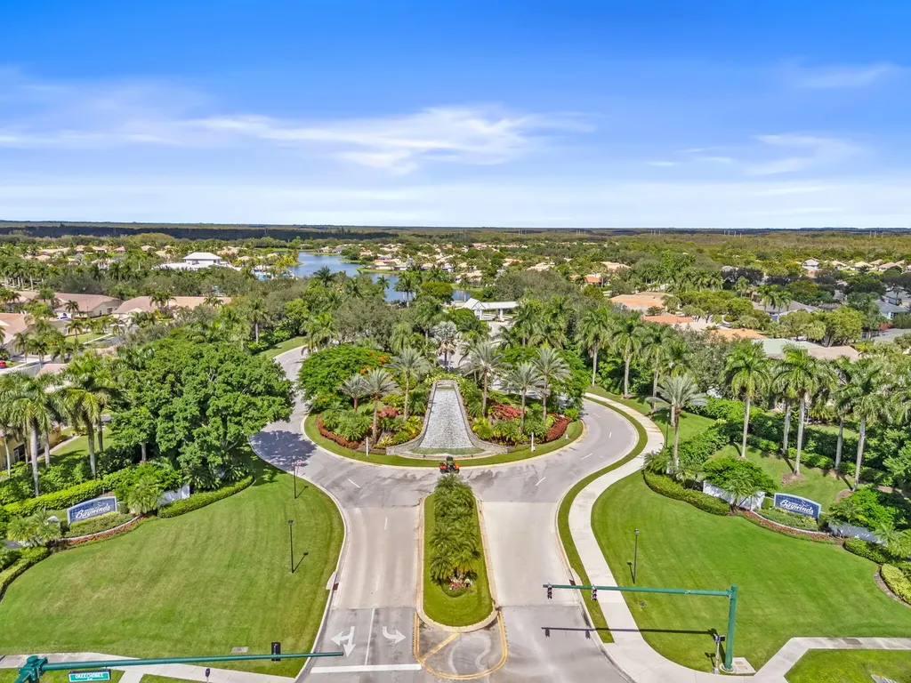 9211 Clipper Court West Palm Beach FL 33411