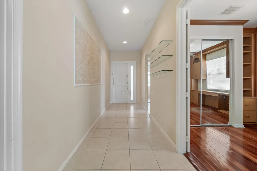9211 Clipper Court West Palm Beach FL 33411